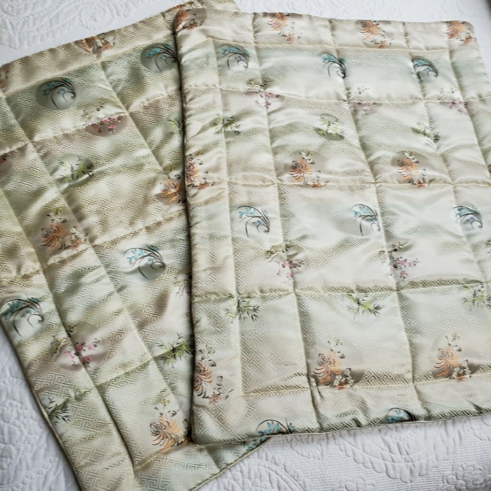 Pillow Shames in an elegant satin sheen.